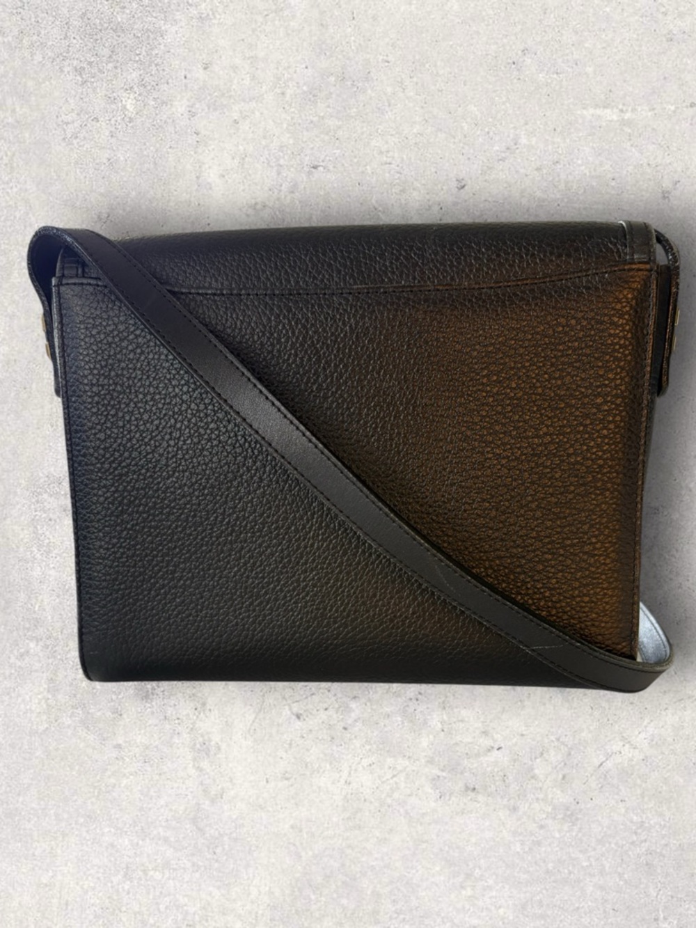 Burberry Black Pebbled Leather Shoulder Bag with Nova Check Interior - Picture 2 of 7